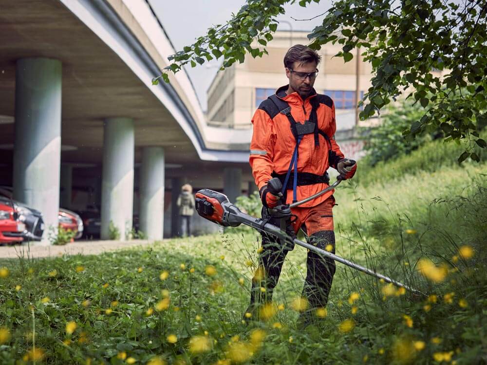 Триммер аккумуляторный HUSQVARNA 535iRX +нож +головка +подвес (9678506-03) [36В, без акб и з/у]
