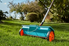 Разбрасыватель-сеялка для комбиситемы GARDENA (00420-20.000.00)