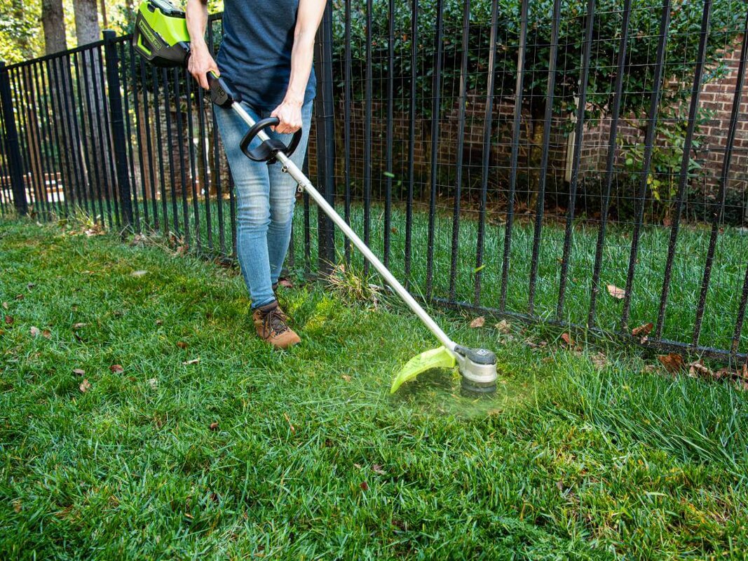 Триммер аккумуляторный GREENWORKS GD60LTK4 (2108307UB) [60В, 1х4.0 Ач, з/у]