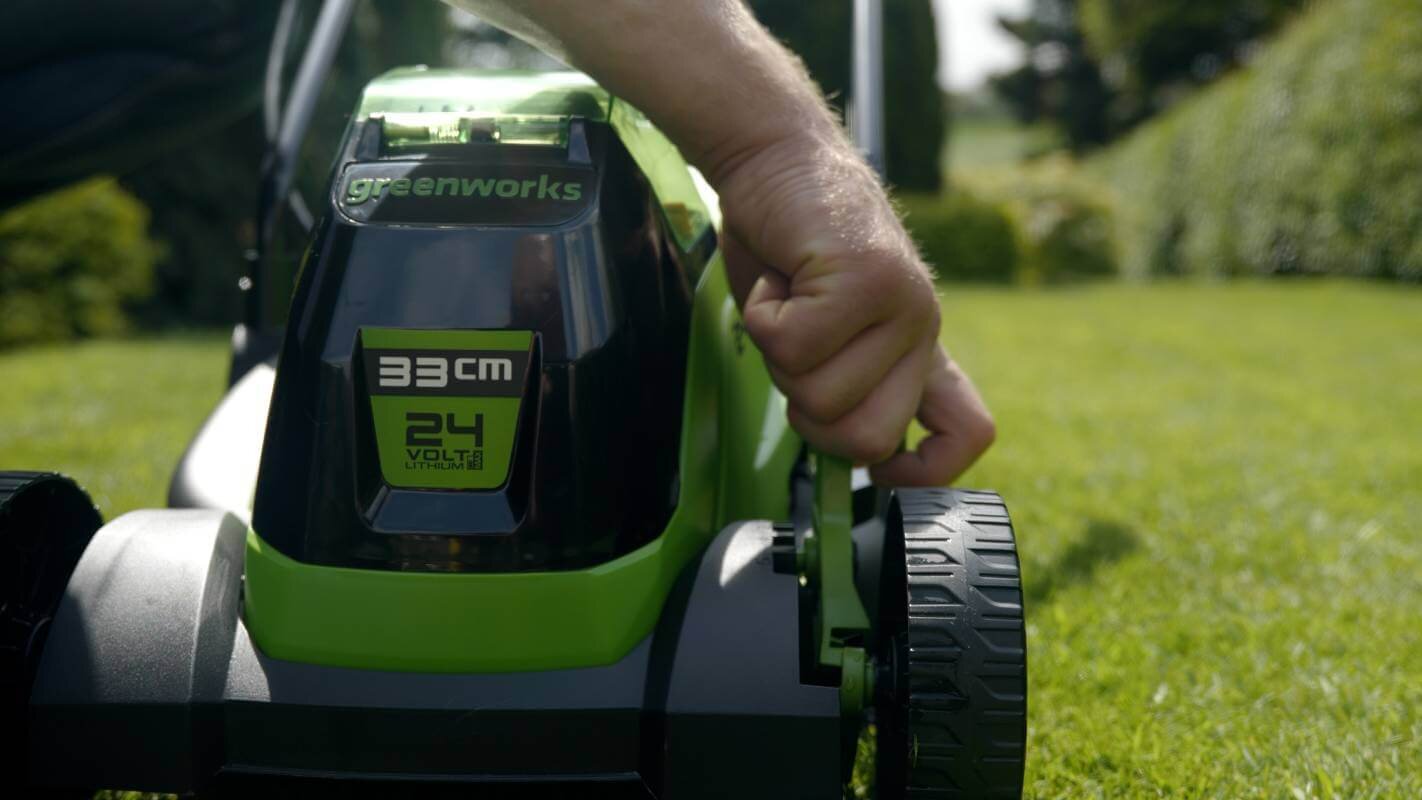 Газонокосилка аккумуляторная GREENWORKS GD24LM33K4 (2516107UB) [24В, 1х4.0 Ач, з/у]