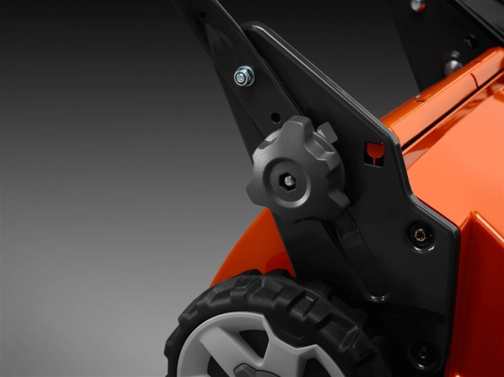 Газонокосилка самоходная HUSQVARNA LC 247SP (9673454-01)