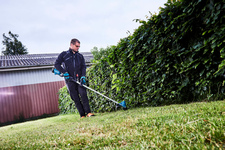 Триммер аккумуляторный MAKITA DUR 190 LZX3 [18В, без акб и з/у]